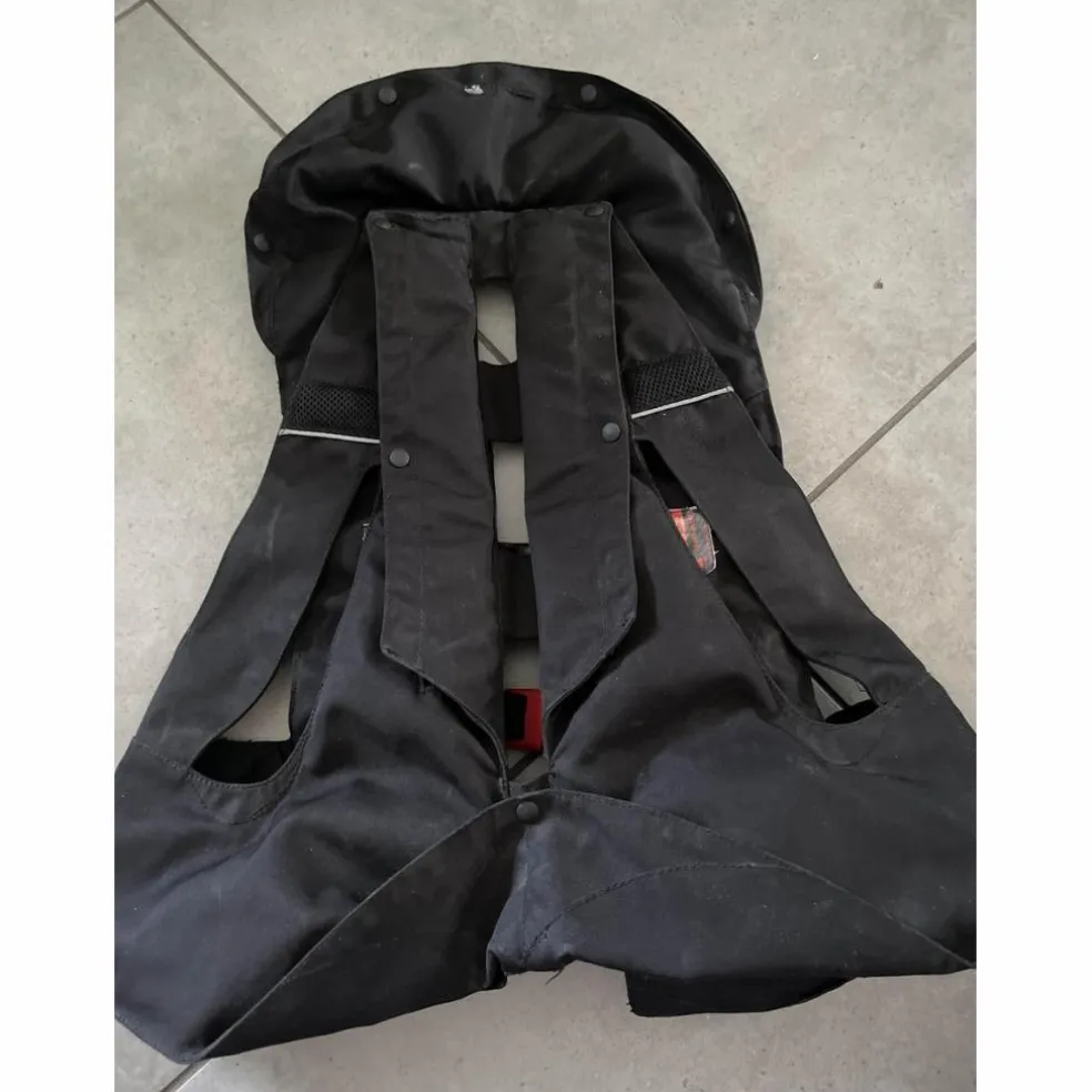 air bag spark en taille xs (attache à la selle intégré)