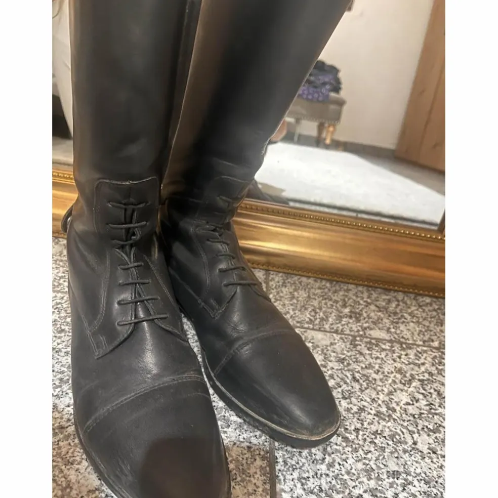 Bottes noir T.39