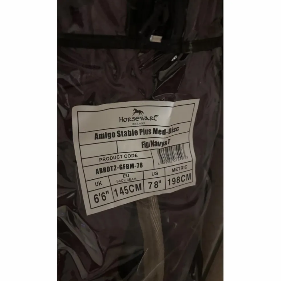 Couverture de box + couvre cou Amigo 200g 145