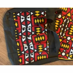 Ensemble composé d’un tapis, d’un bonnet et d’un sac de pansage