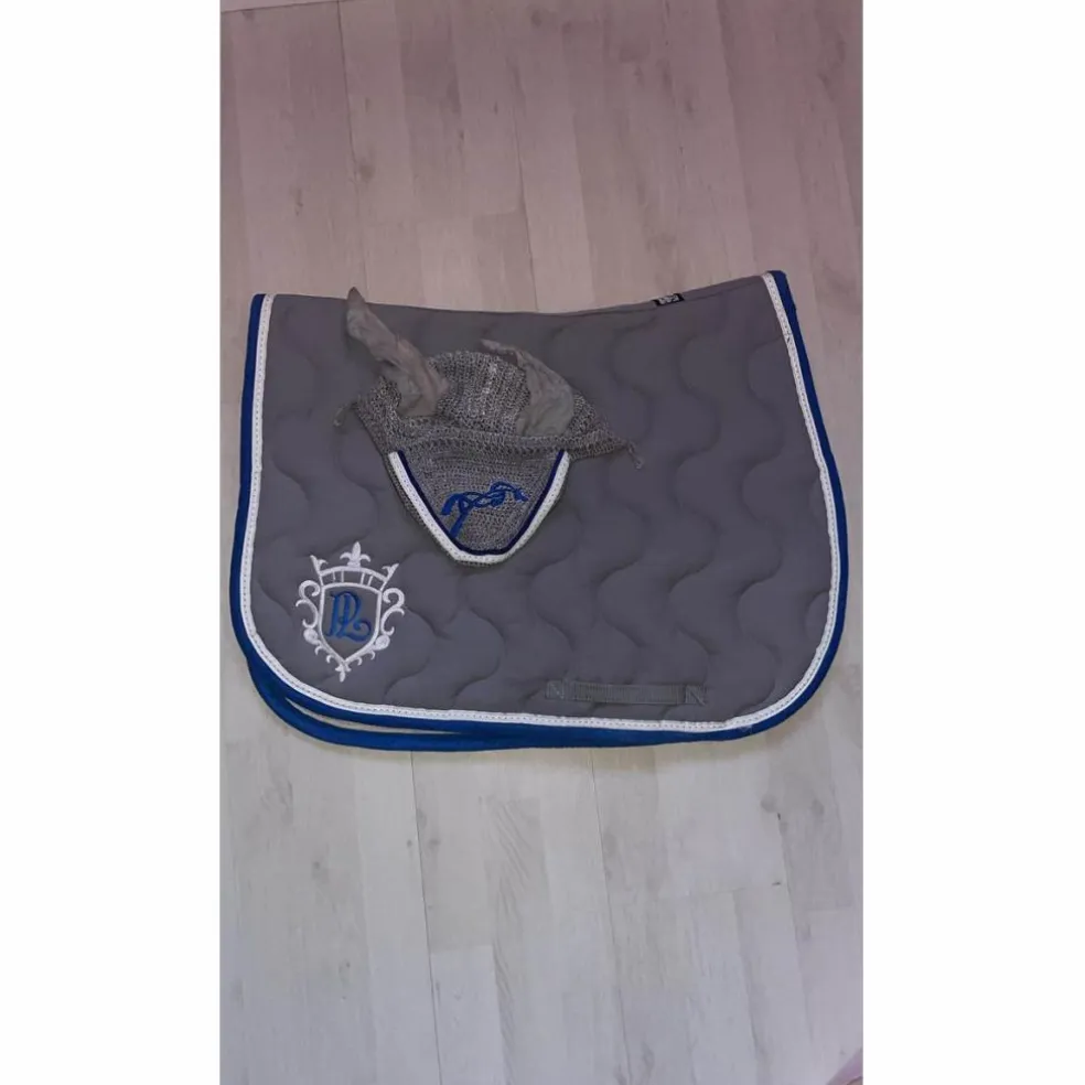 Ensemble tapis bonnet Pénélope gris et bleu roi