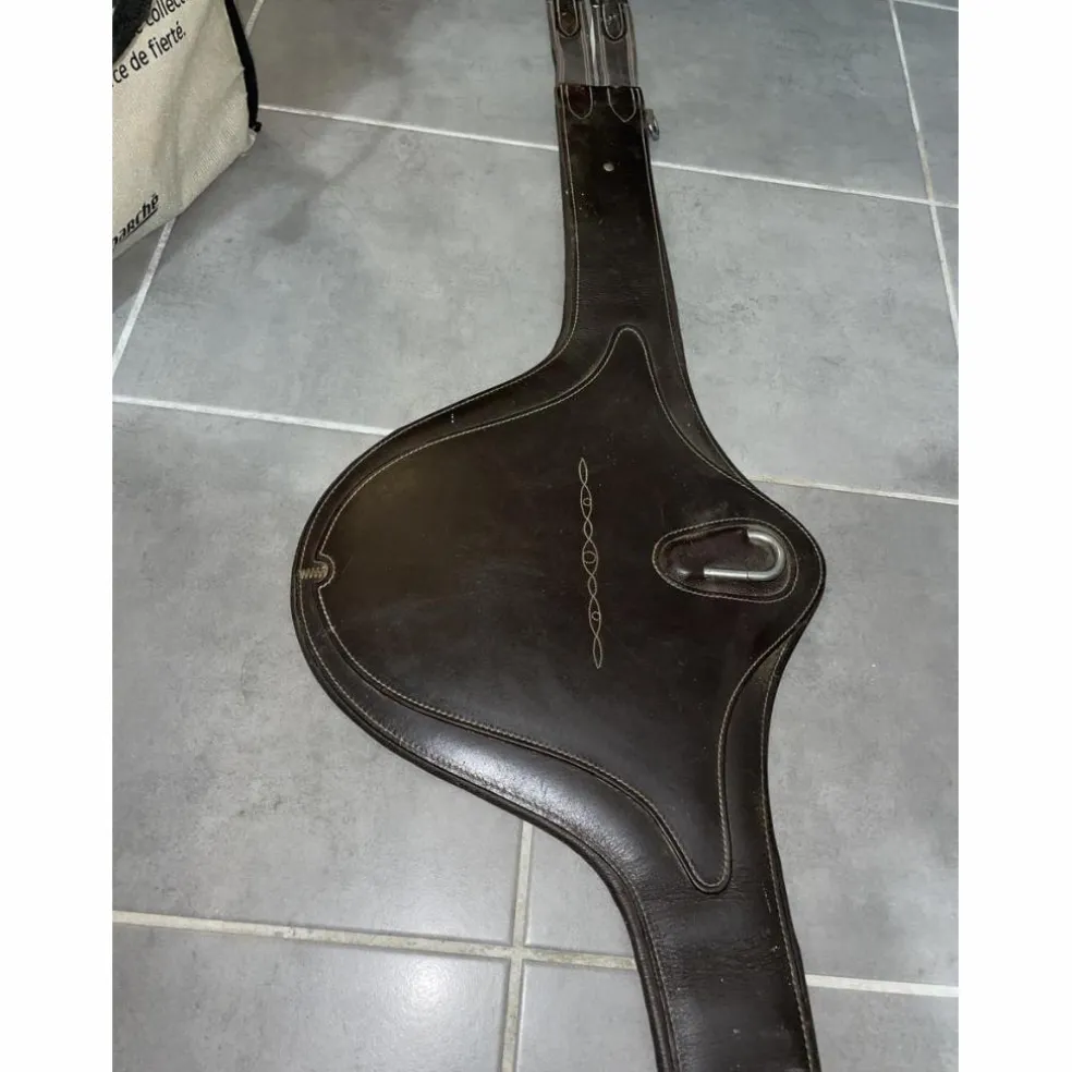 Sangle bavette très bonne état