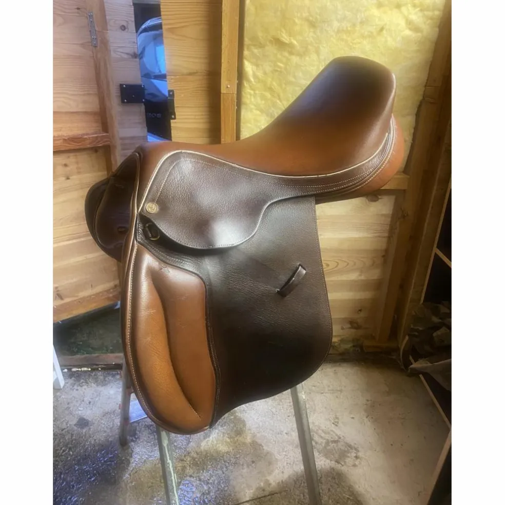 Selle 17 pouces