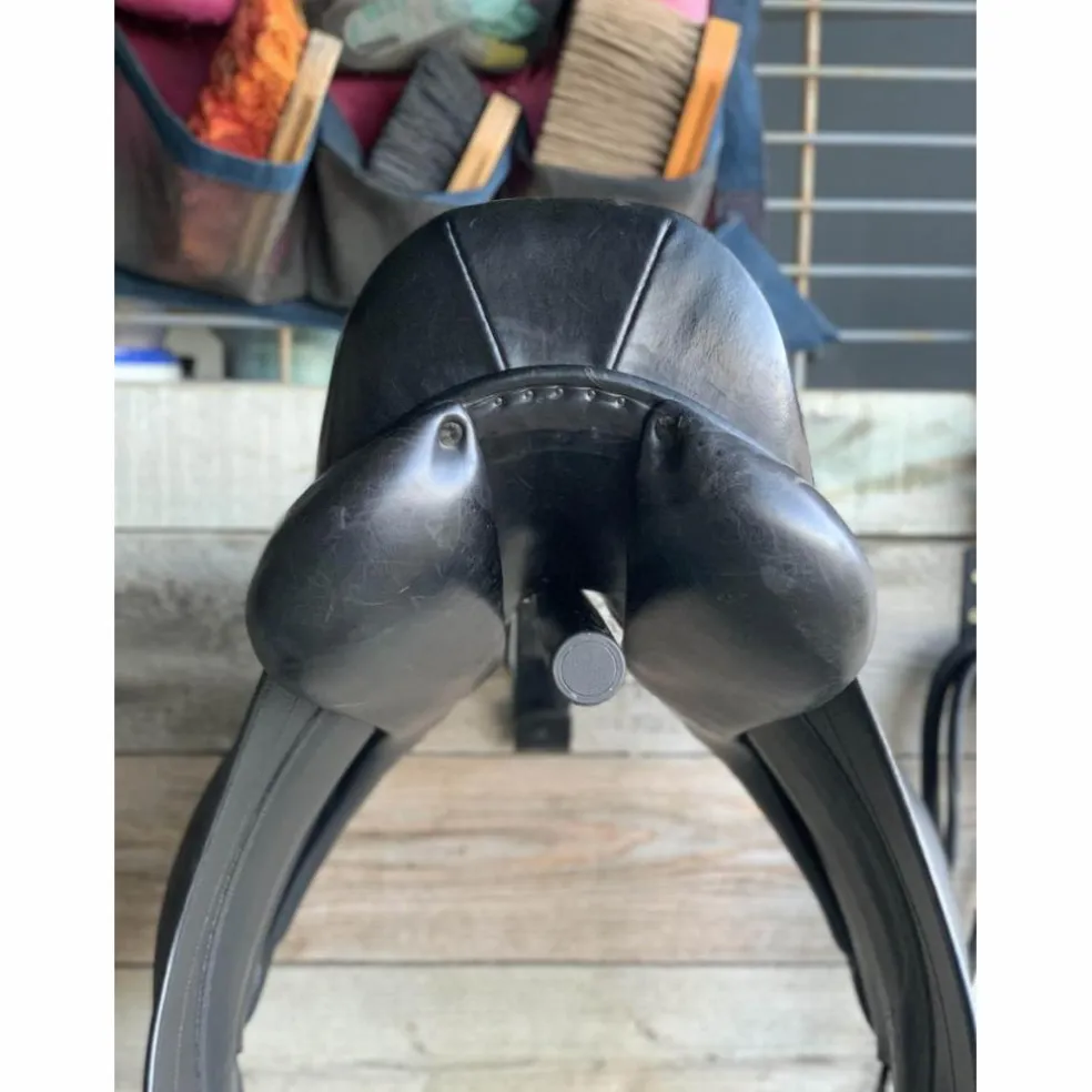 Selle Childeric dressage 17"