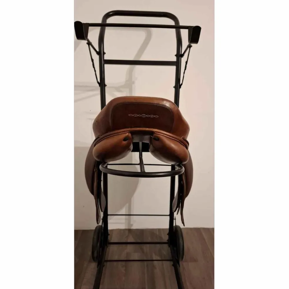 Selle cuir Fouganza 17,5" bon état avec étrivières et sangle