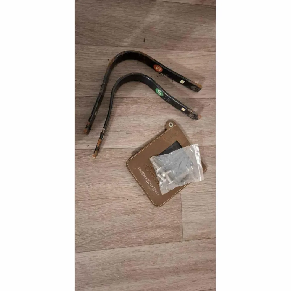 Selle cuir Fouganza 17,5" bon état avec étrivières et sangle