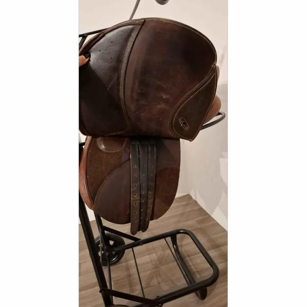 Selle cuir Fouganza 17,5" bon état avec étrivières et sangle