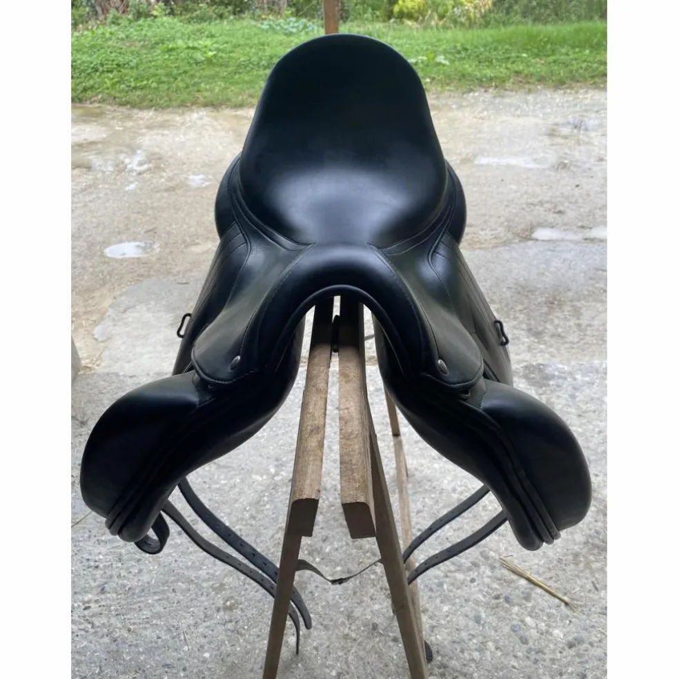 Selle de dressage