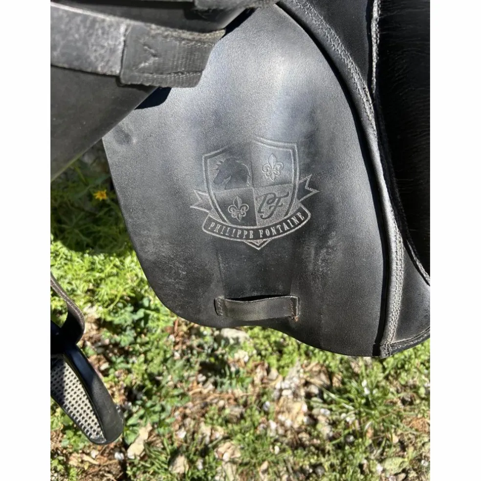 Selle de dressage