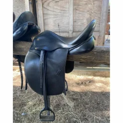 Selle de dressage