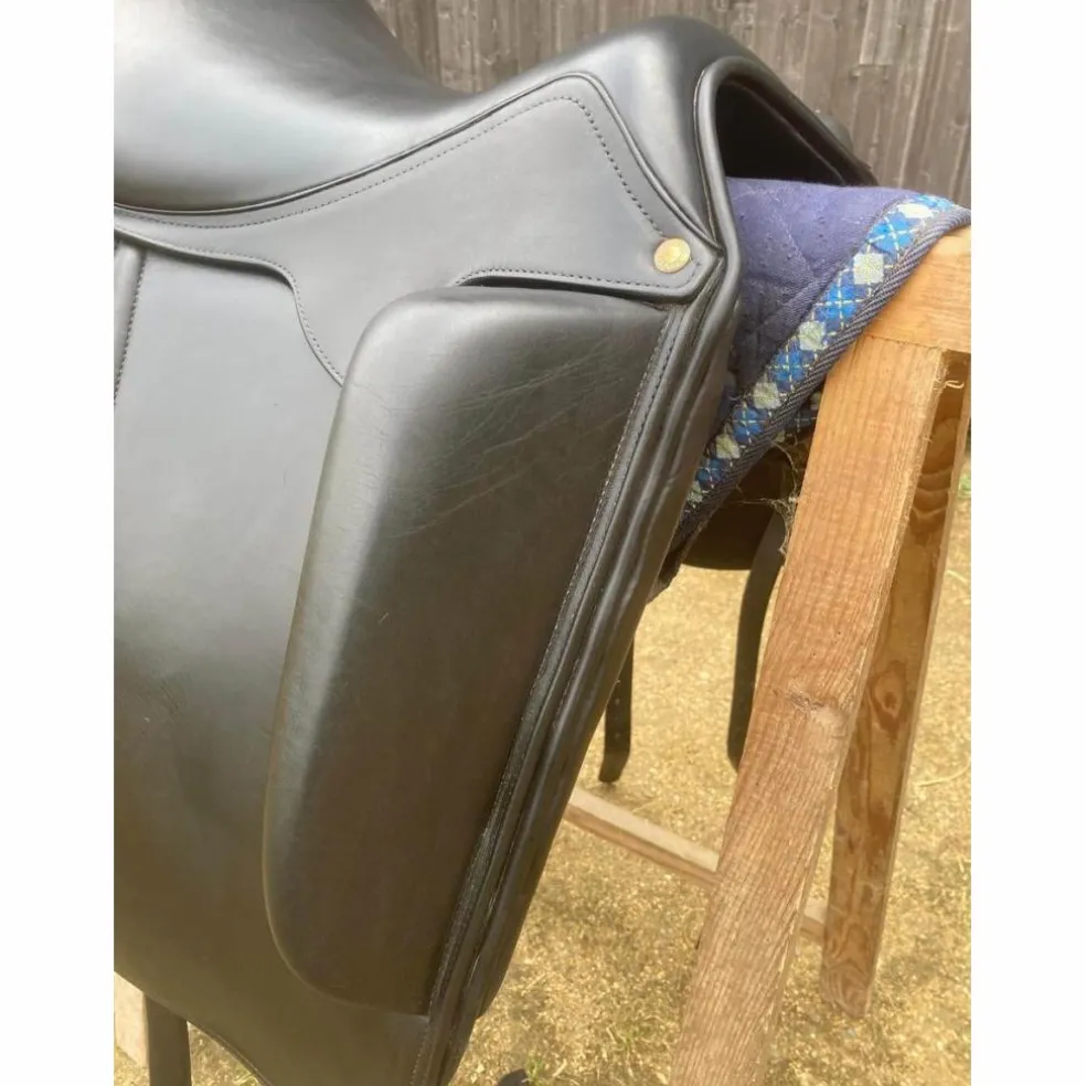Selle de Dressage AULION 17,5