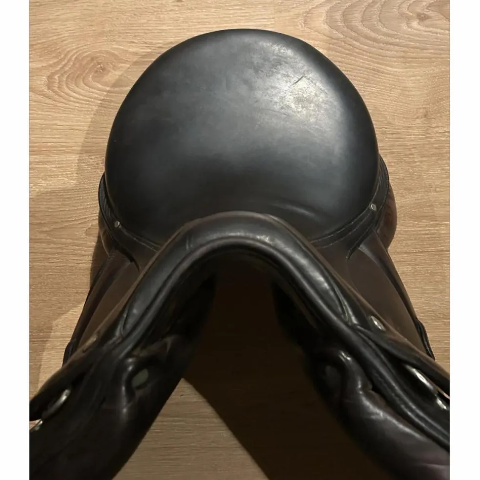 Selle de dressage Devoucoux