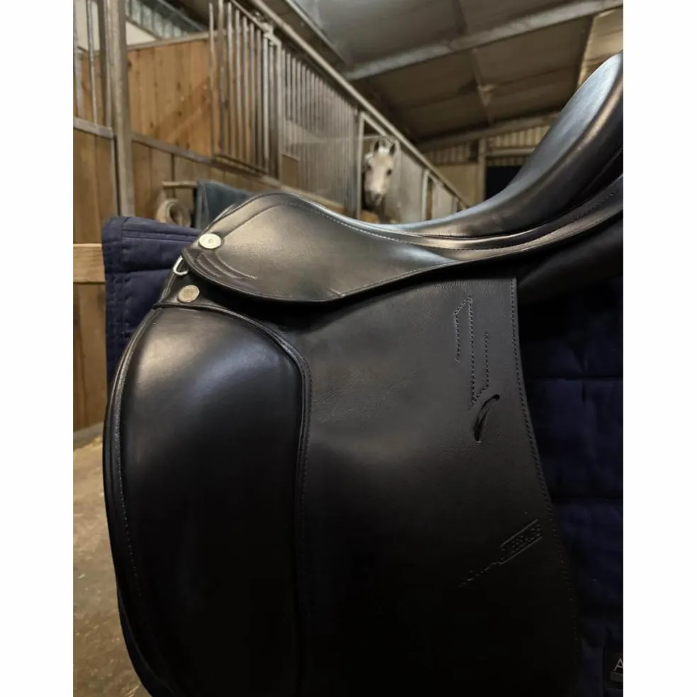 Selle de dressage Prestige 17p noire
