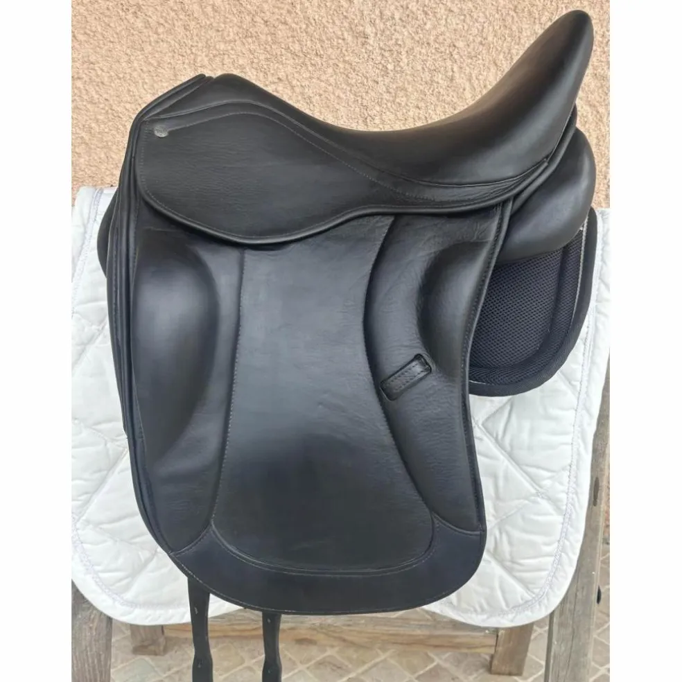 Selle de dressage « Victoria » sellerie baude