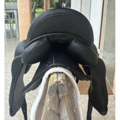 Selle de dressage « Victoria » sellerie baude