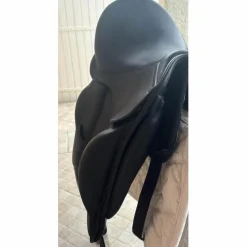 Selle de dressage « Victoria » sellerie baude