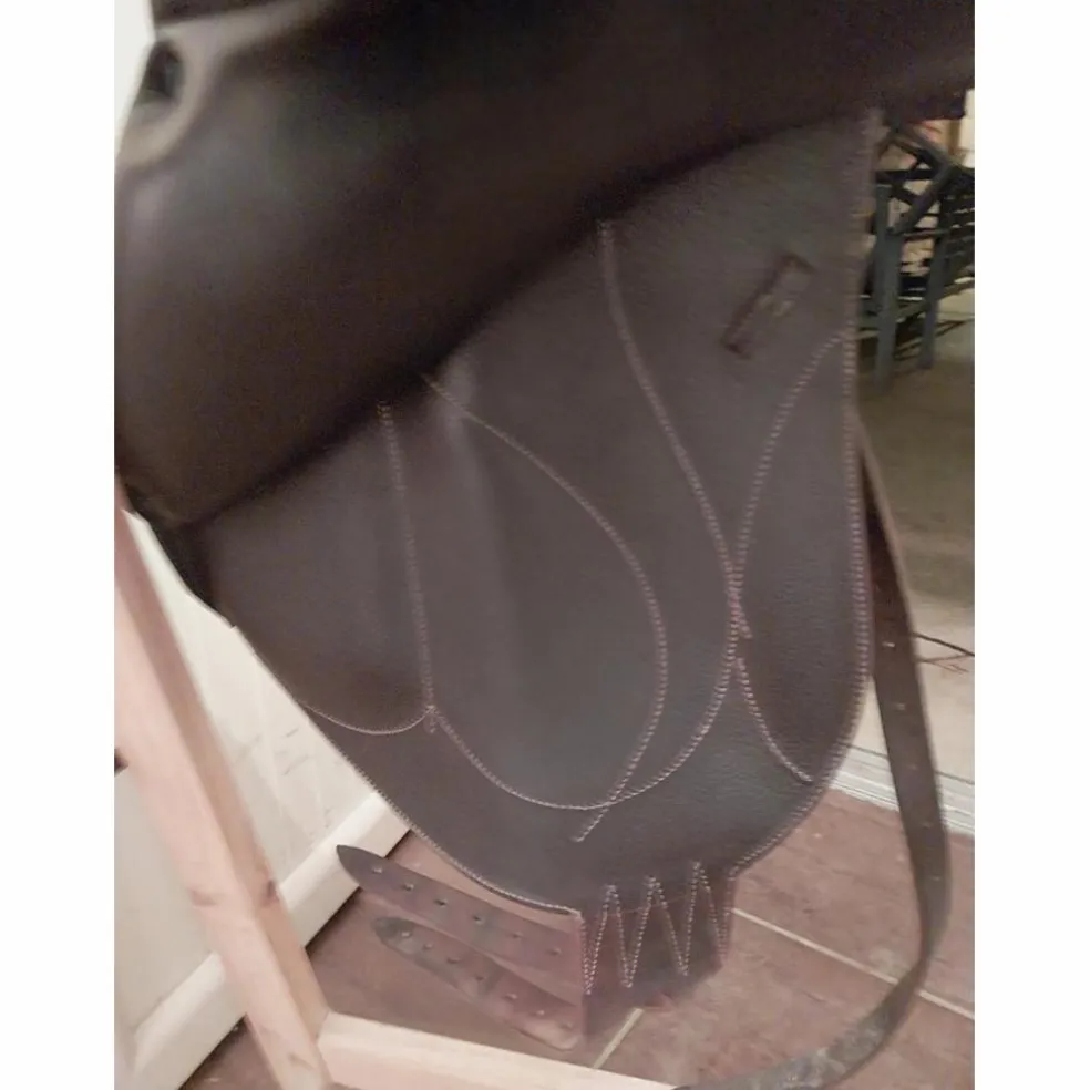 Selle Devoucoux Chiberta O 18"
