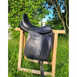 Selle dressage Equiline 17