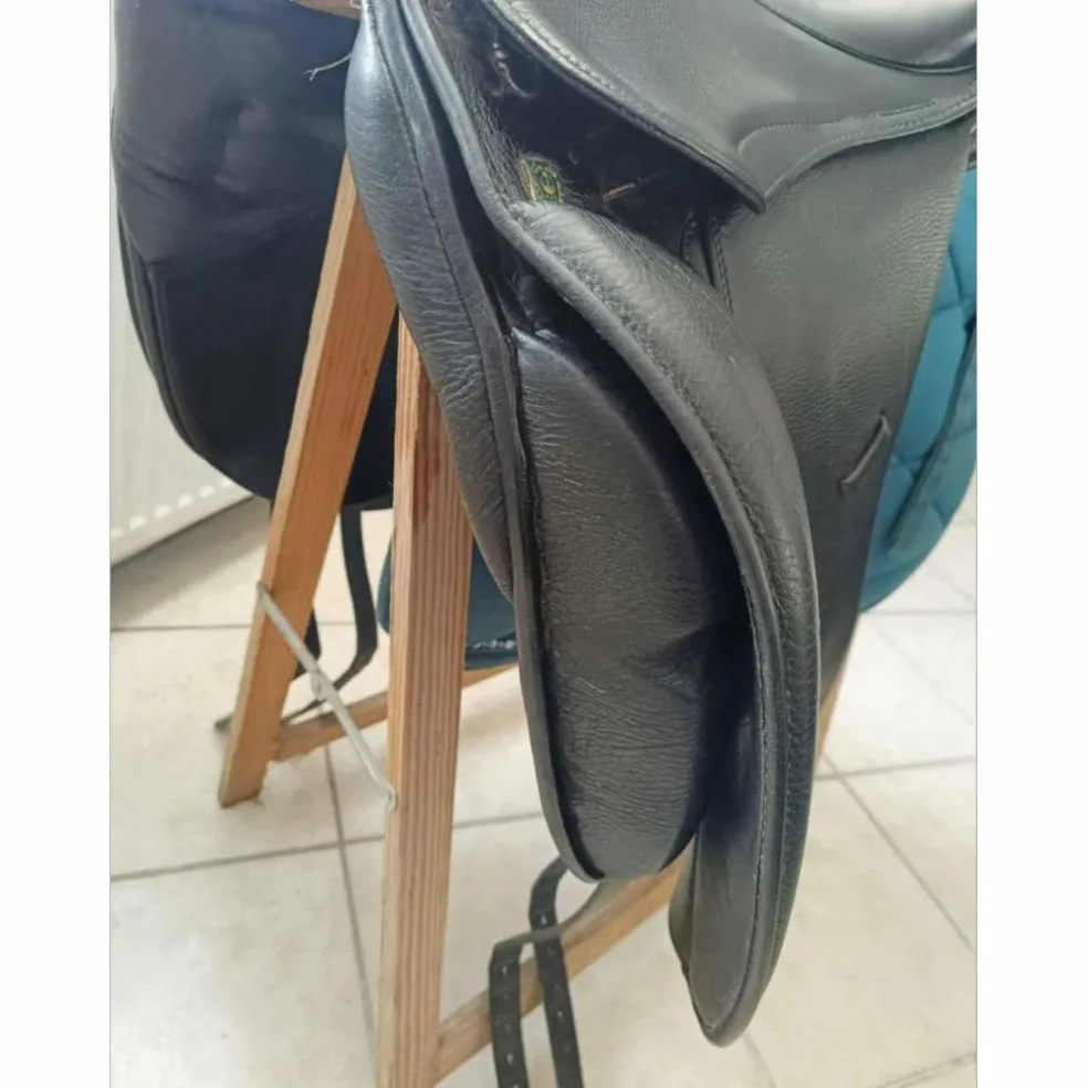 Selle dressage stubben