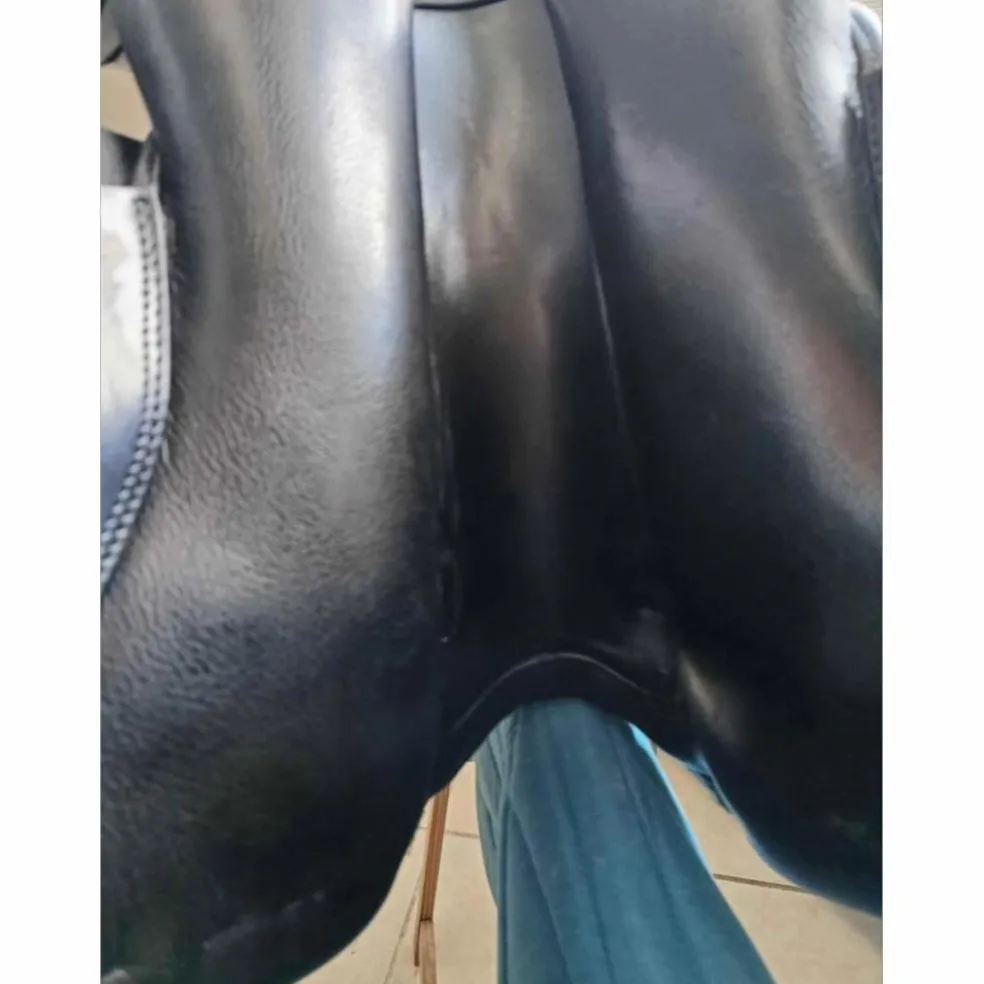 Selle dressage stubben
