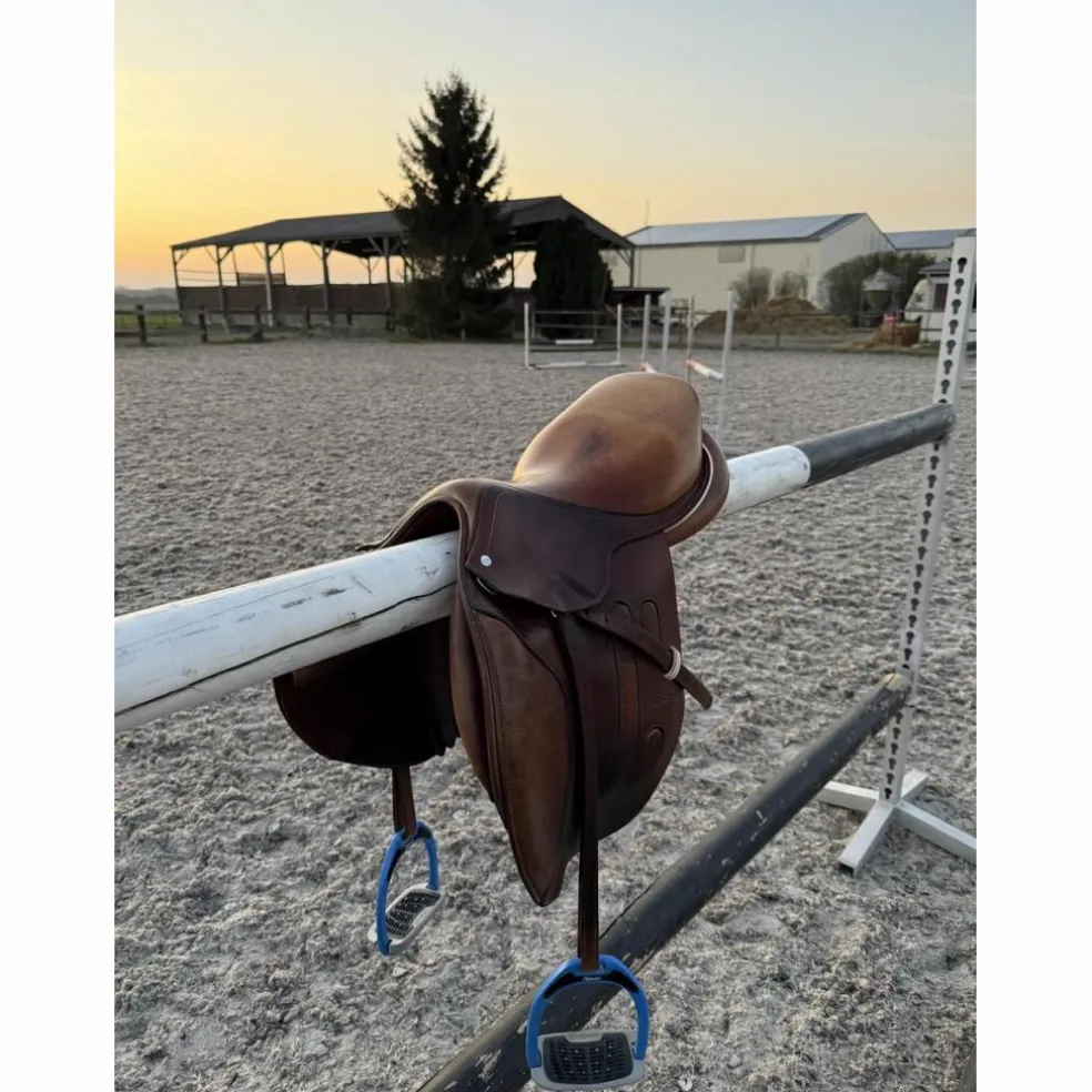 Selle GBS taille 17