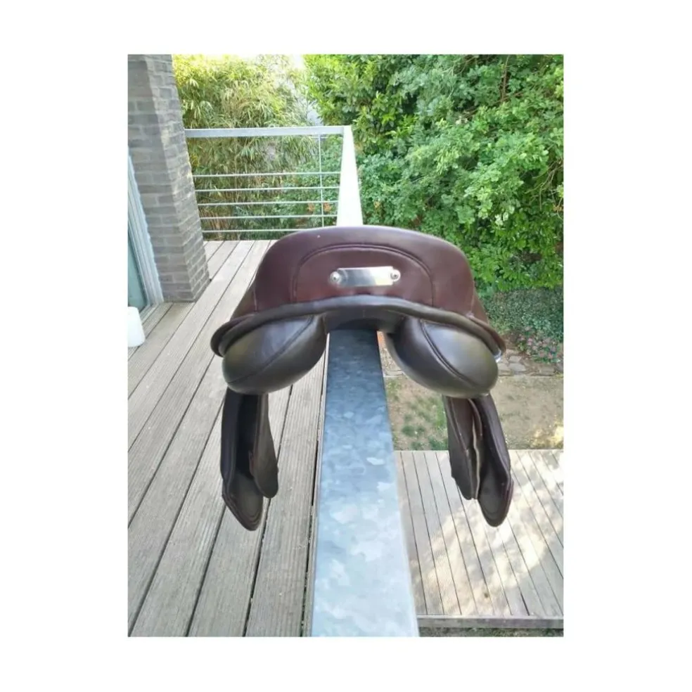 Selle type cross 16"5 marque ZALDI
