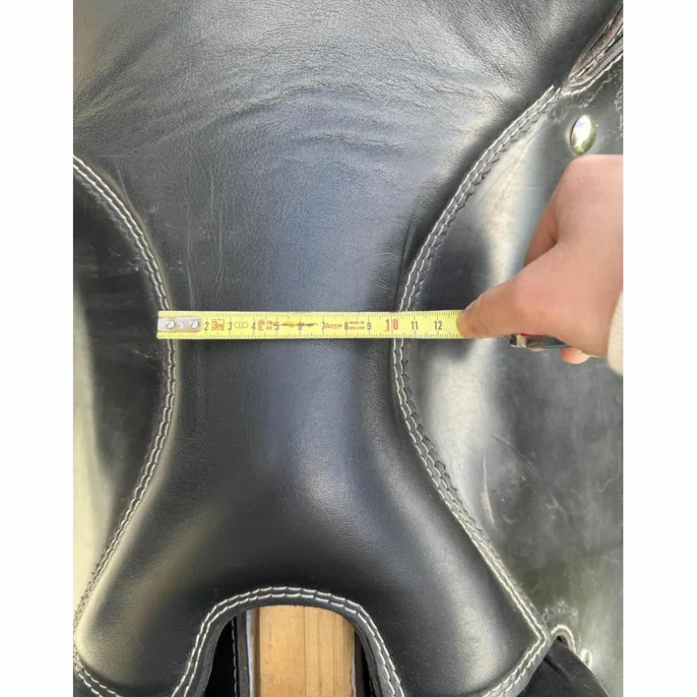 selle western noir