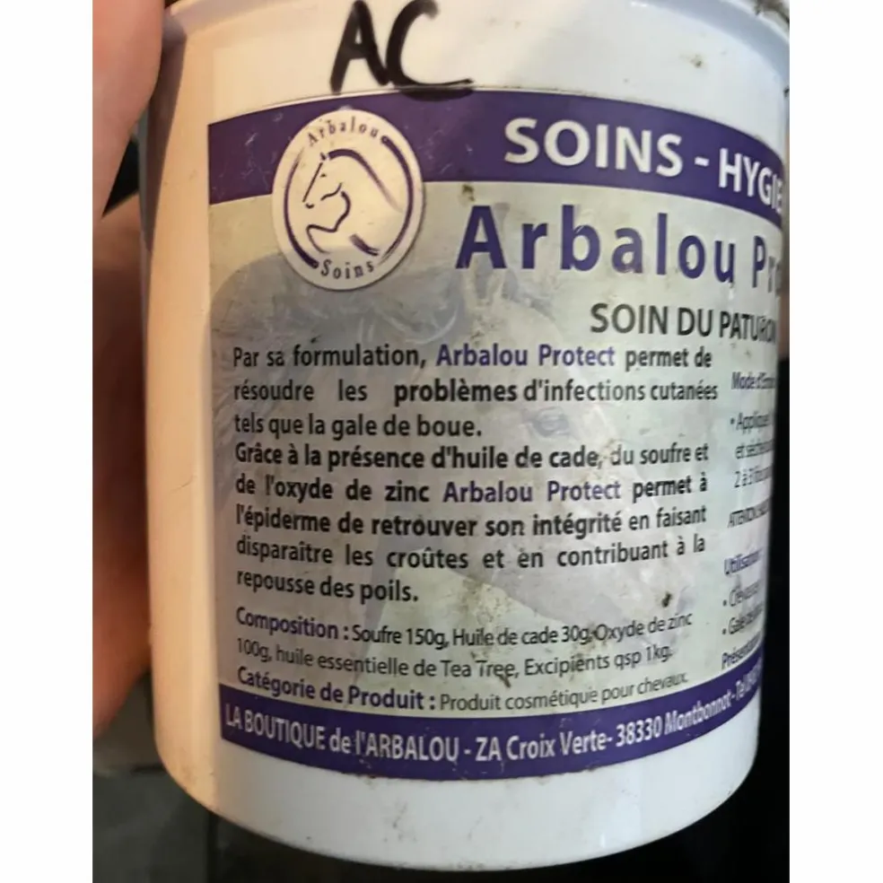 Soin paturon Arbalou (gale de boue/crevasses)