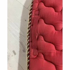 tapis rouge équi-thème