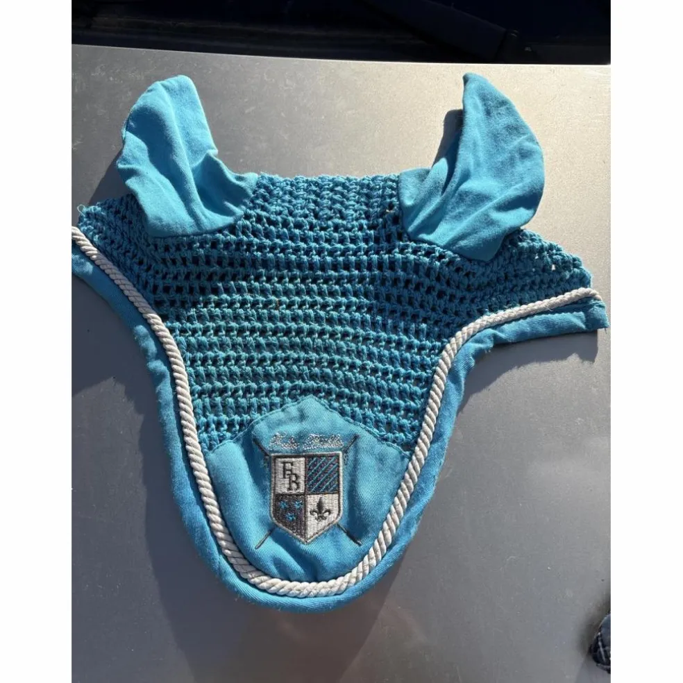 Vend bonnets Corse