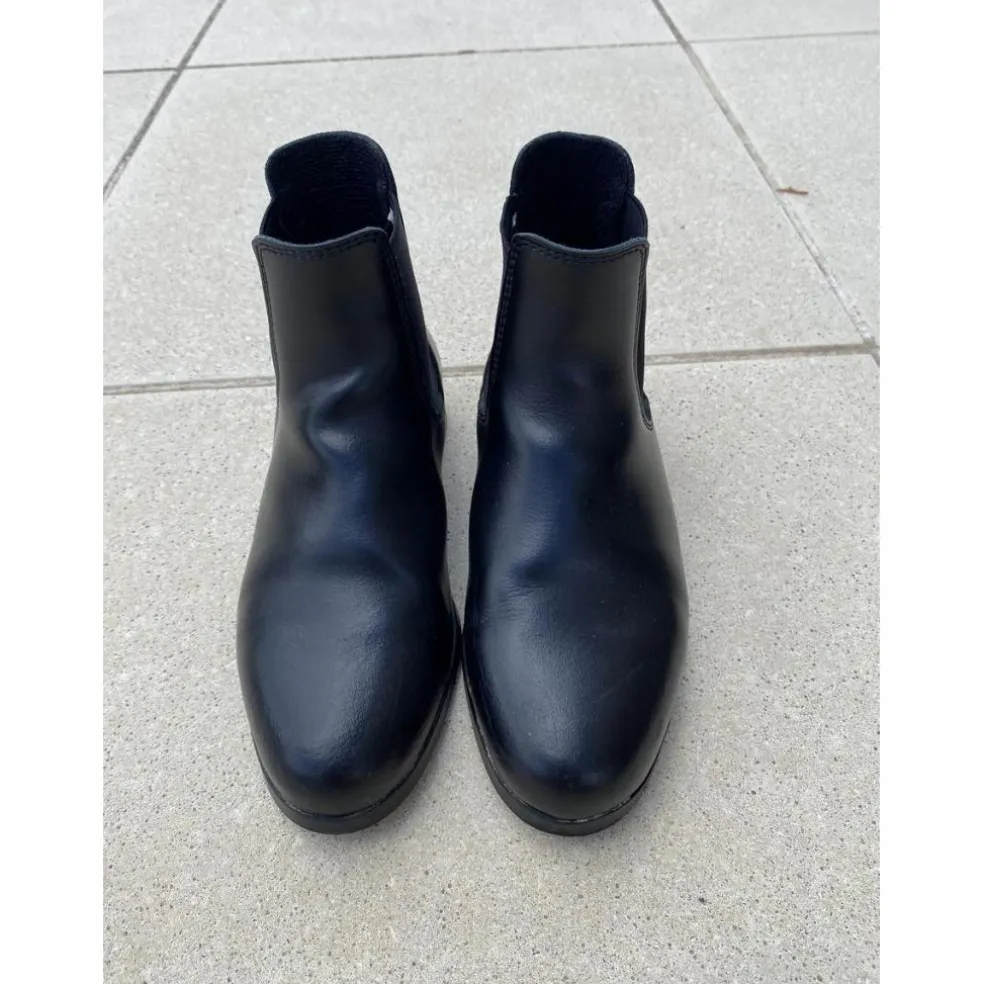 vêtements et chaussants enfant 8-10 ans